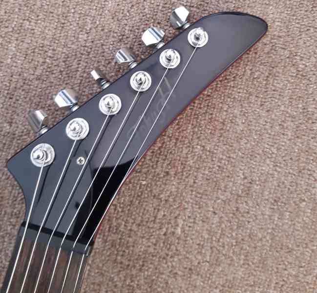 El. kytara typu Fokus H Explorer, polstr. obal - foto 3