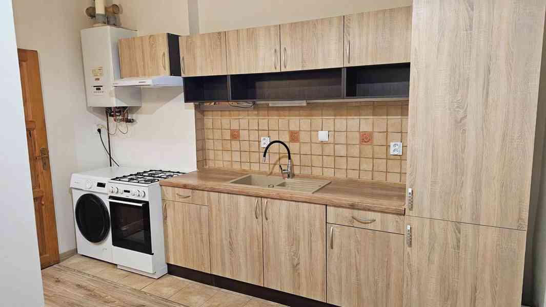 Pronájem bytu 1 + 1, 37 m2, přízemí, v centru Pardubic - foto 8