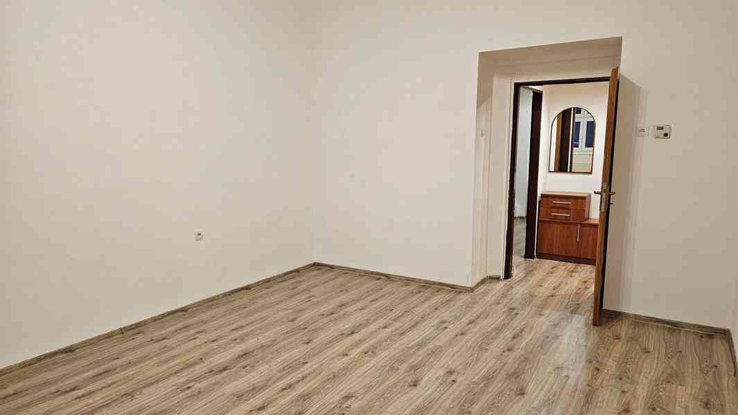 Pronájem bytu 1 + 1, 37 m2, přízemí, v centru Pardubic - foto 17