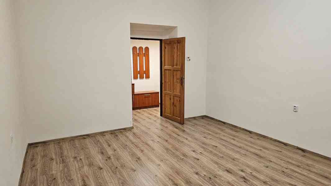 Pronájem bytu 1 + 1, 37 m2, přízemí, v centru Pardubic - foto 11