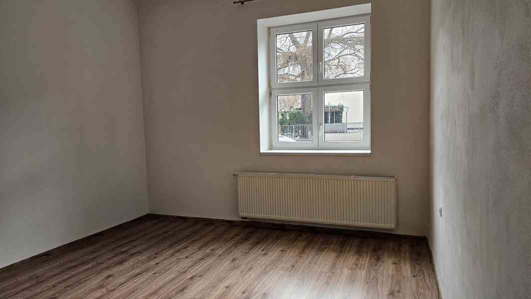 Pronájem bytu 1 + 1, 37 m2, přízemí, v centru Pardubic - foto 21