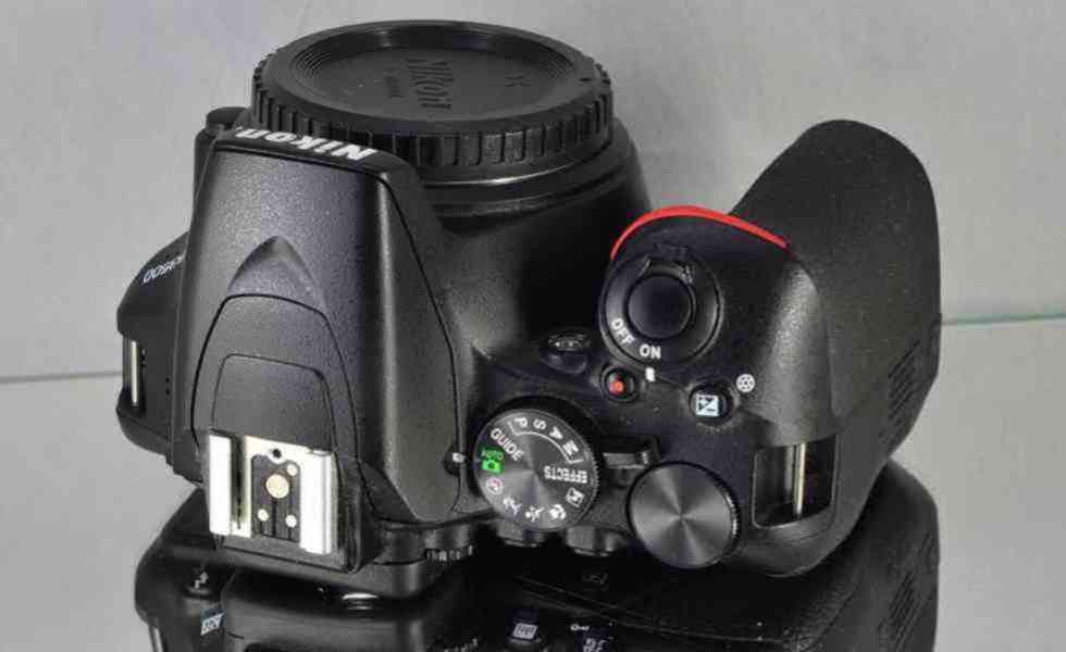 Nikon D3500 **24,2 MPix, Full HDV 60p, 5 sn./s** 4700 Exp - foto 5