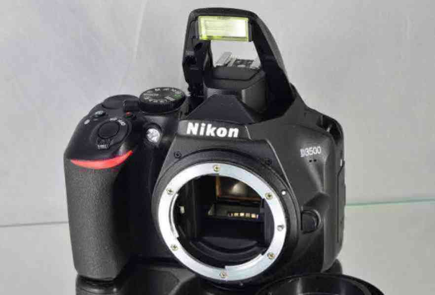 Nikon D3500 **24,2 MPix, Full HDV 60p, 5 sn./s** 4700 Exp - foto 4