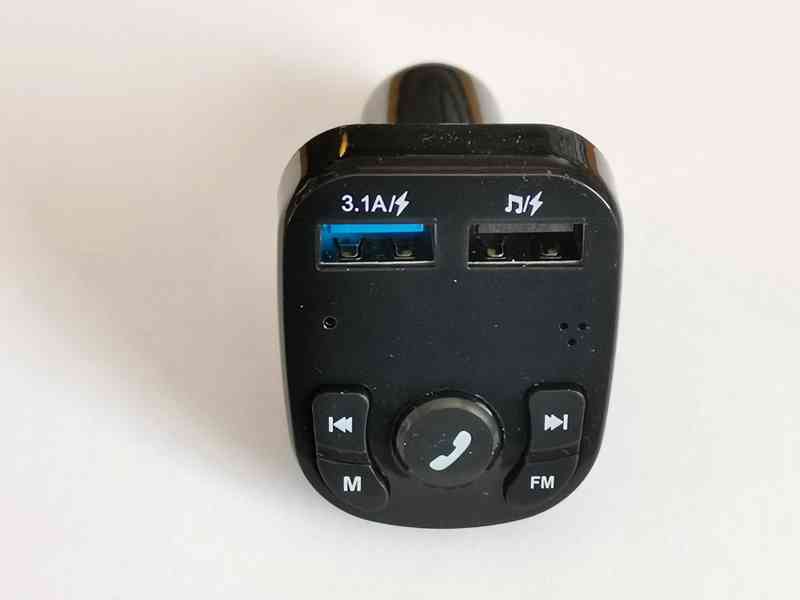 Auto USB nabíječka s Bluetooth FM transmitterem a LCD - foto 3