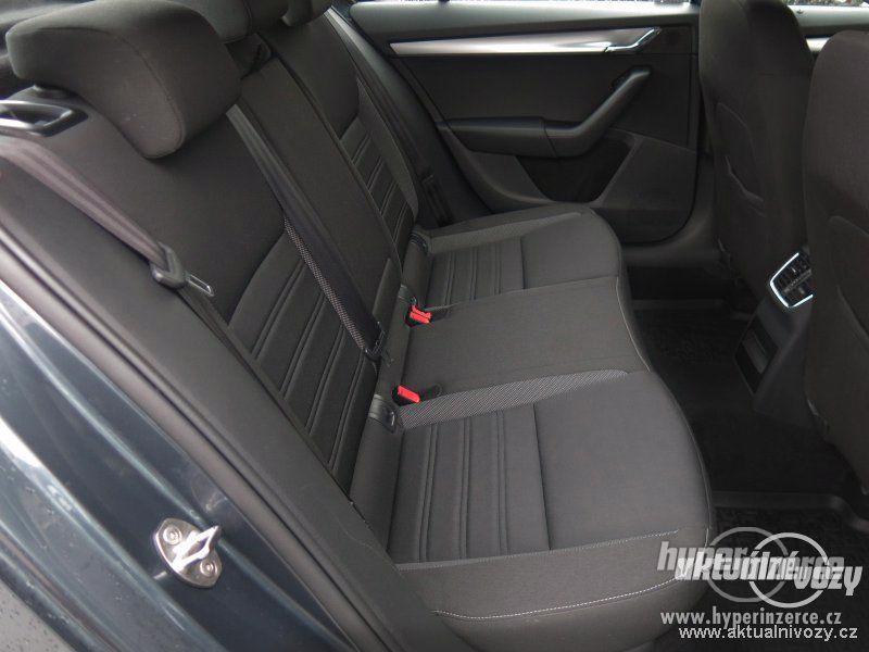 Škoda Octavia 1.0, benzín, r.v. 2017 - foto 12