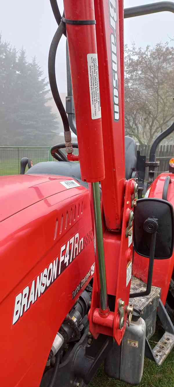 Silný malotraktor Branson (45 HP!) - foto 5