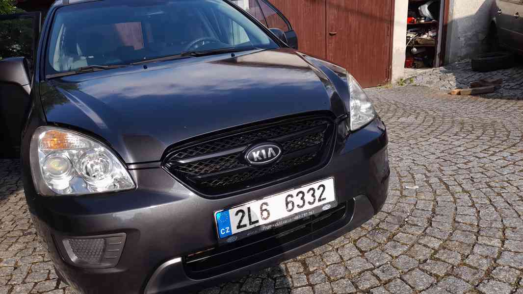  Kia Carens 2.0 diesel 103kW velké auto SLEVA!! LEVNĚ!! - foto 2