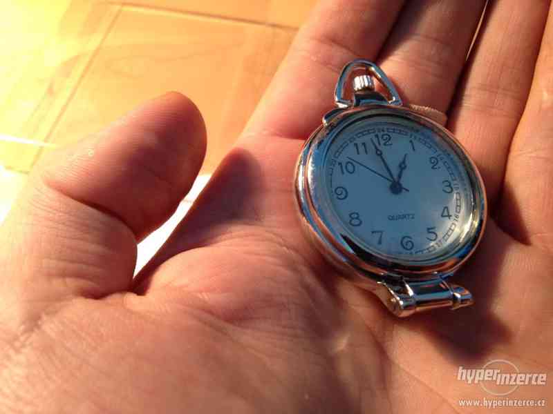 Kapesní hodinky pro modeláře, funkční s dopravou v ceně. - foto 5