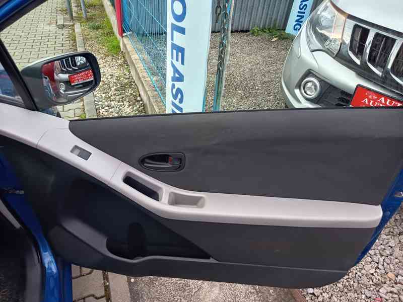 Toyota Yaris 1,3VVT-I Comfort ČR  - foto 14