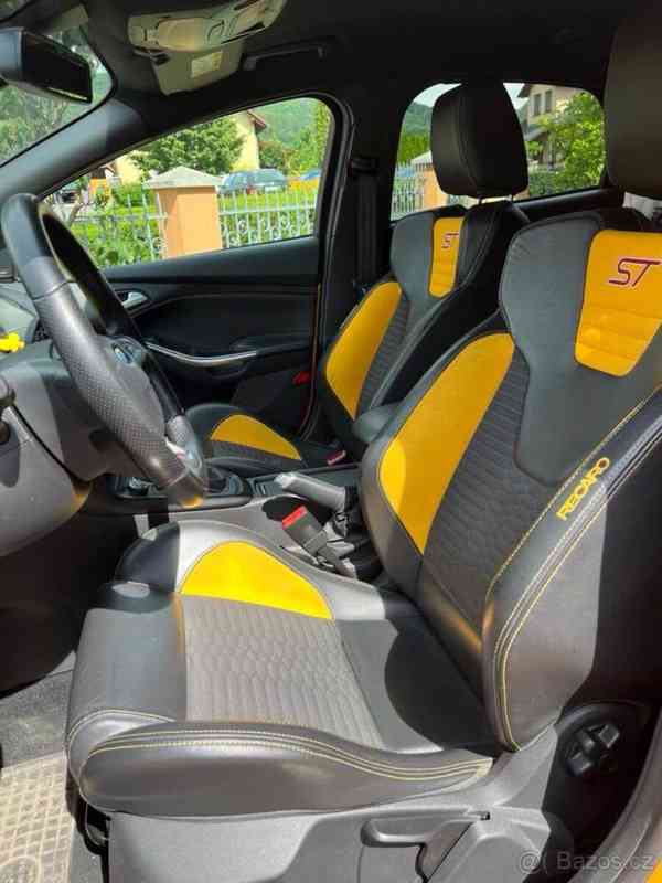 Ford Focus ST - foto 2