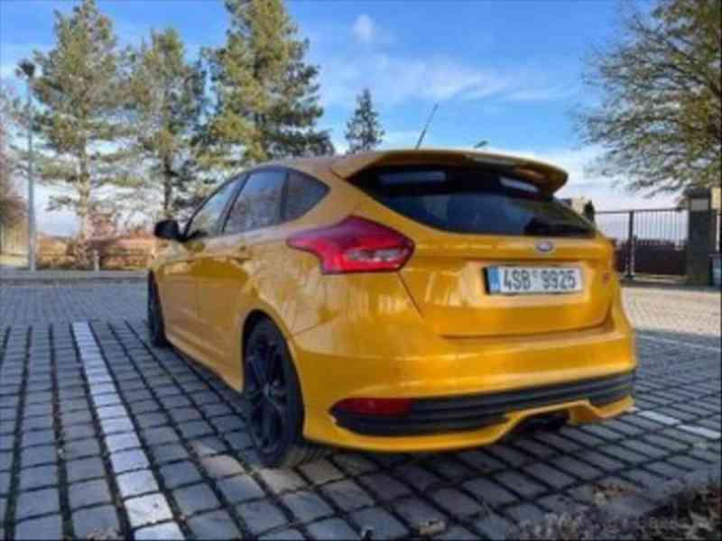 Ford Focus ST - foto 5