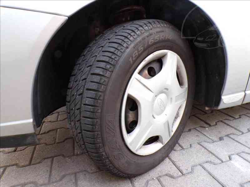 Ford Focus 1,4 16V KLIMATIZACE - foto 16