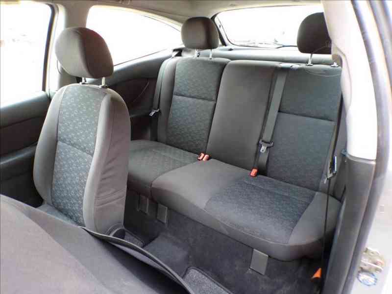 Ford Focus 1,4 16V KLIMATIZACE - foto 9