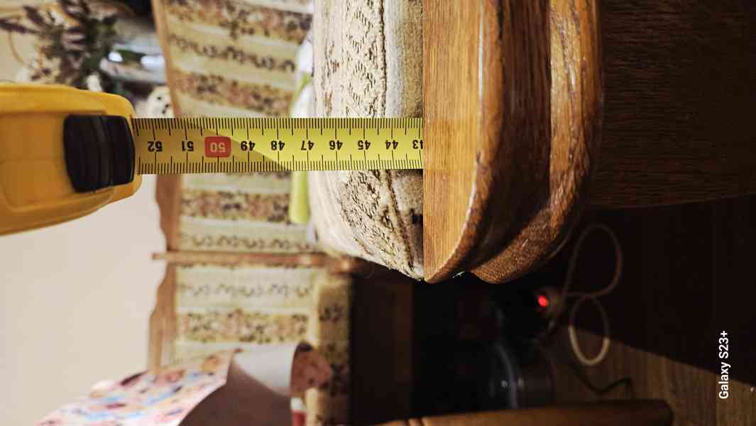 Selská rohová lavice s úložným prostorem + 2 židle - foto 7