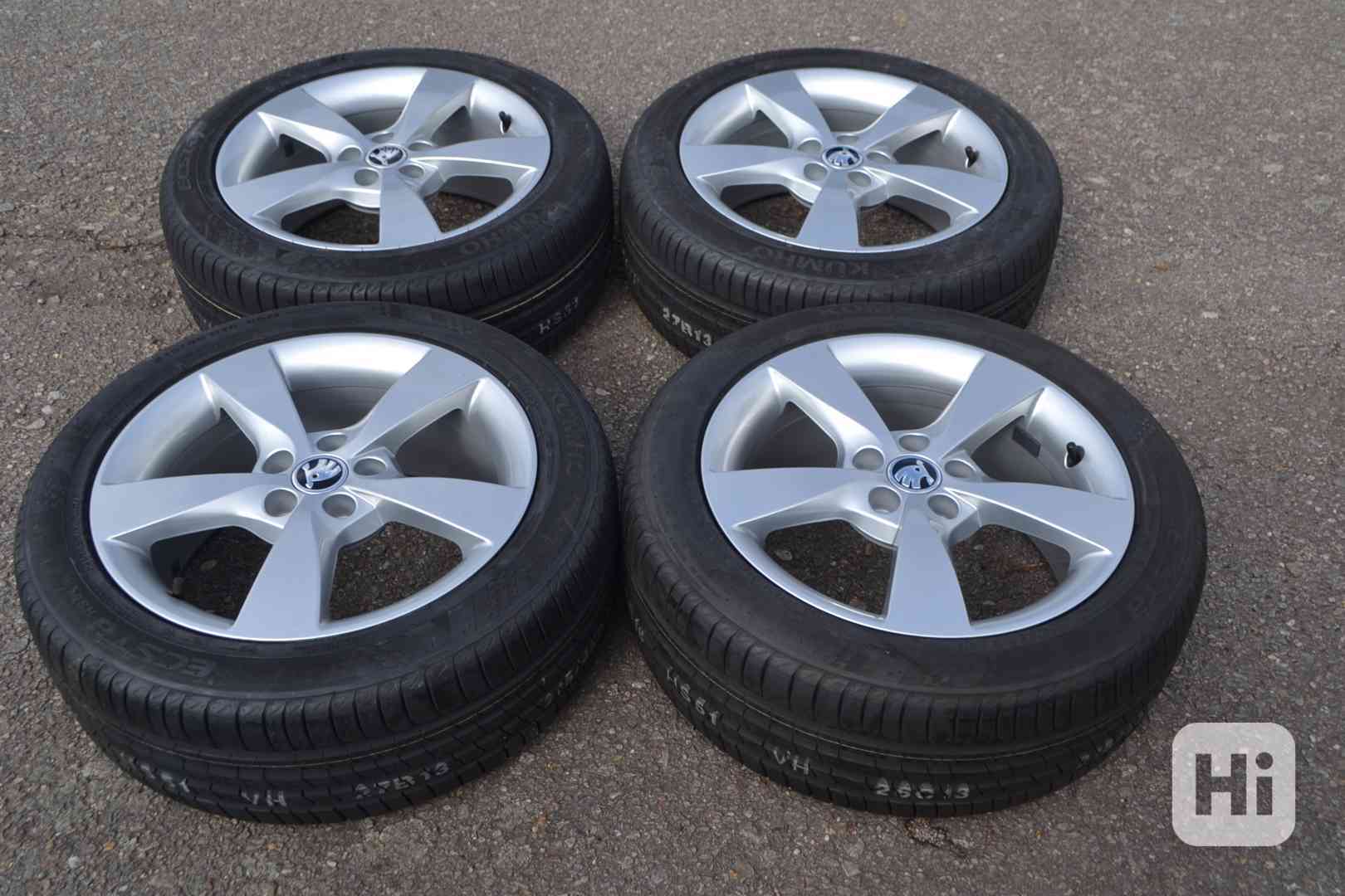 Škoda Fabia III/Rapid- NOVÝ letní Alu komplet 215/45/R16 - foto 1
