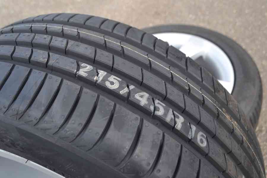 Škoda Fabia III/Rapid- NOVÝ letní Alu komplet 215/45/R16 - foto 18