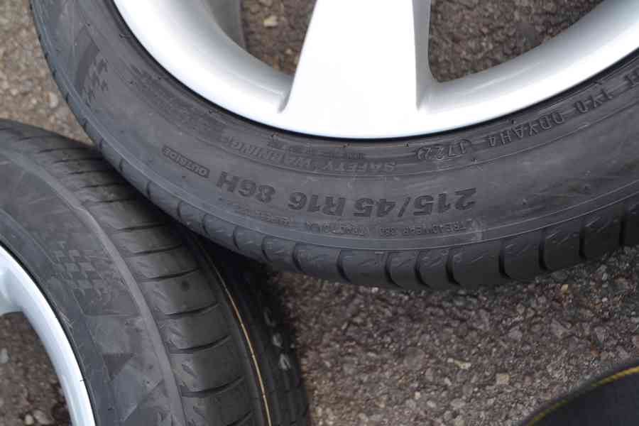 Škoda Fabia III/Rapid- NOVÝ letní Alu komplet 215/45/R16 - foto 12