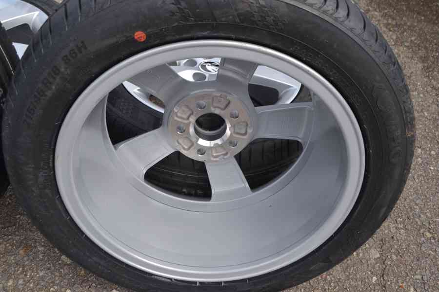 Škoda Fabia III/Rapid- NOVÝ letní Alu komplet 215/45/R16 - foto 17
