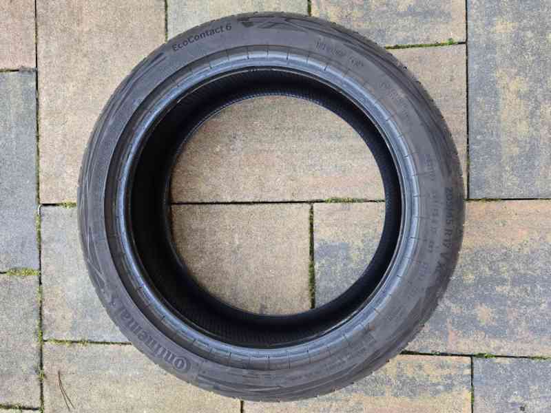 Prodám pneu Continental 205/45 R17 - foto 2