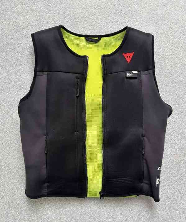 Moto elektronická airbagová vesta Dainese D-air - foto 3