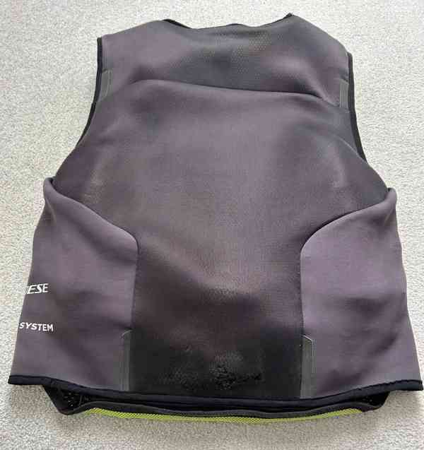 Moto elektronická airbagová vesta Dainese D-air - foto 6
