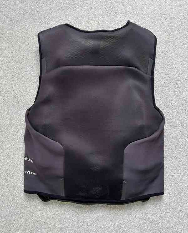 Moto elektronická airbagová vesta Dainese D-air - foto 5