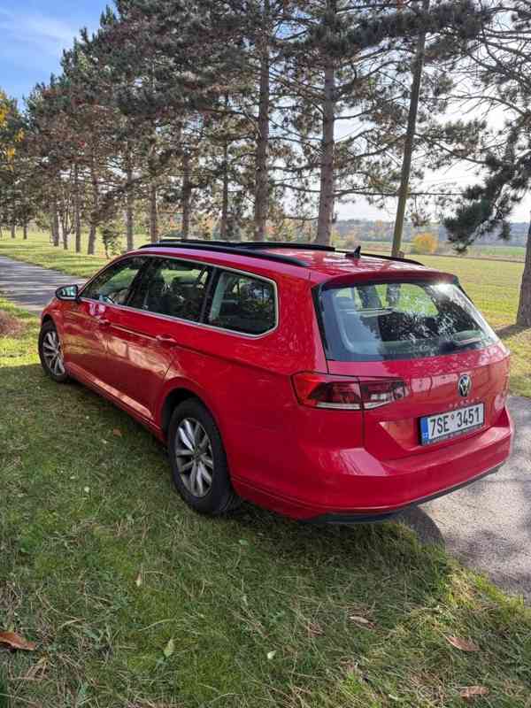Volkswagen Passat Variant 2,0   TDI DSG 2020 rok - foto 11