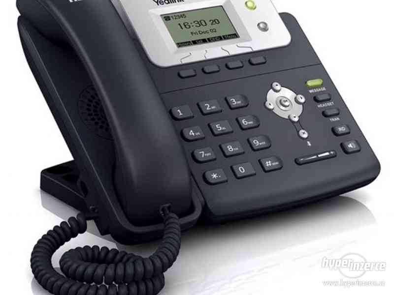 Stolní telefon (7x) YEALINK SIP-T21P ENTRY LEVEL IP PHONE - foto 1