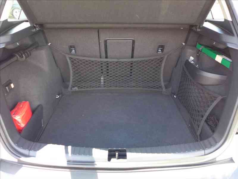 Škoda Karoq 1,6 TDI LED NAVI KAMERA APP - foto 8