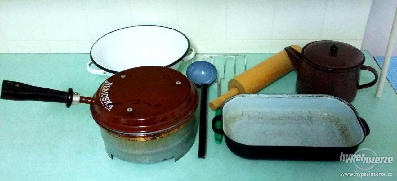 Kuchyňská linka s mycákem - retro z 1953 - foto 8