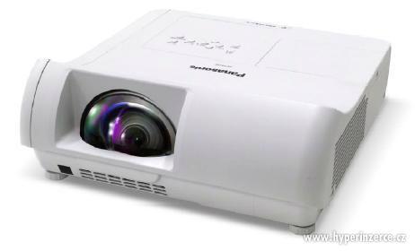 Panasonic projektor PT-TW230EA - foto 1
