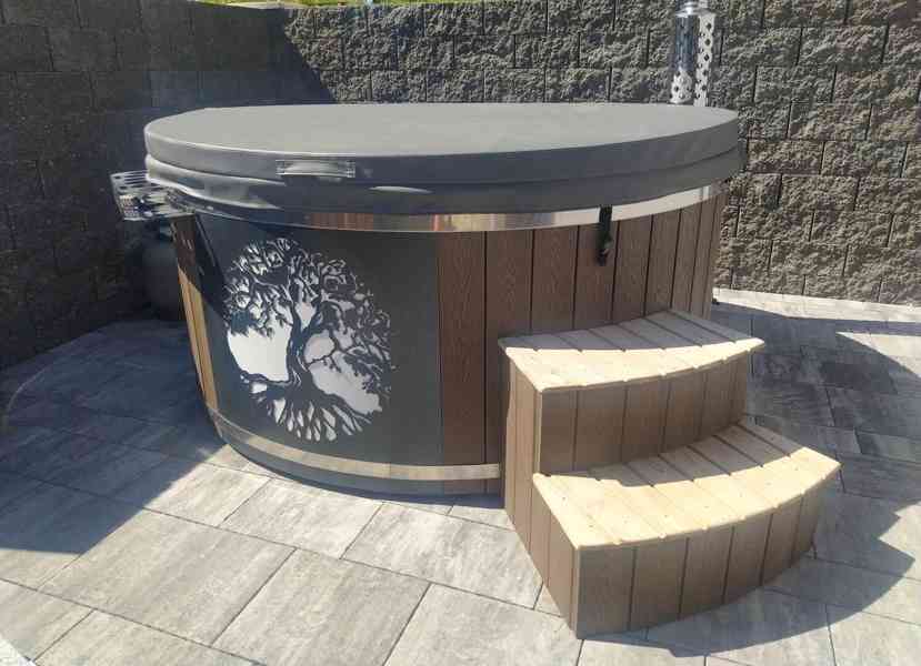 Koupací sud, vířivka, jacuzzi, whirpool, hot tub - foto 1
