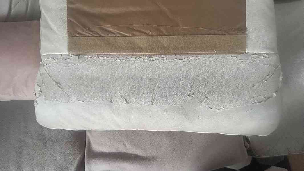 Prodám rohovou sedací soupravu z pravé kůže  - foto 4