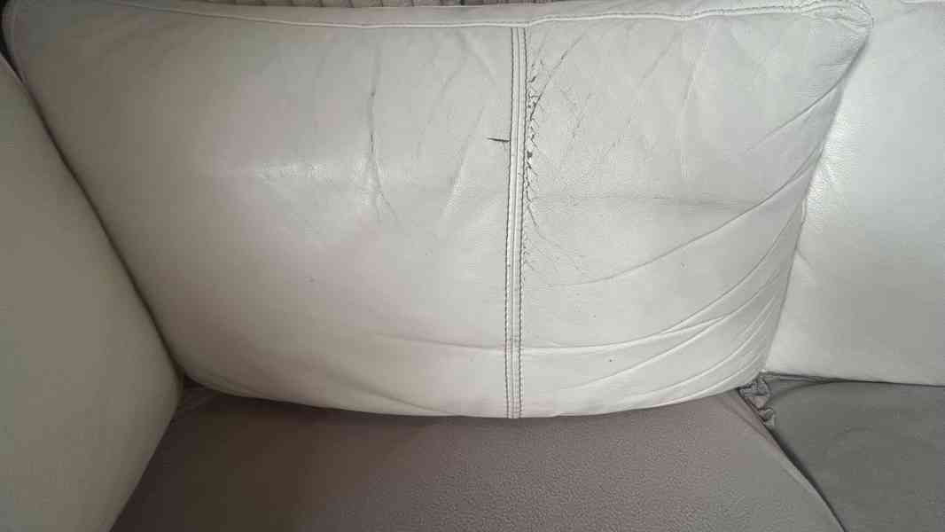 Prodám rohovou sedací soupravu z pravé kůže  - foto 5