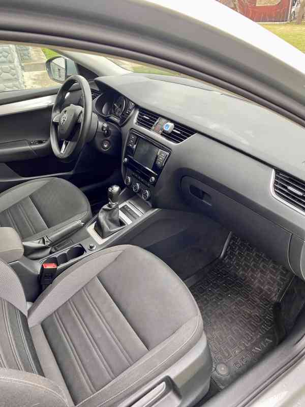 Prodám Škoda Octavia III 1,9 TDI 4x4 - foto 7