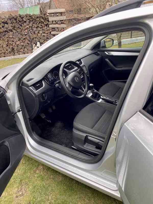 Prodám Škoda Octavia III 1,9 TDI 4x4 - foto 5