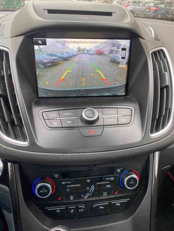 Ford Grand C-Max 2,0TDCi Titanium 110kw - foto 19