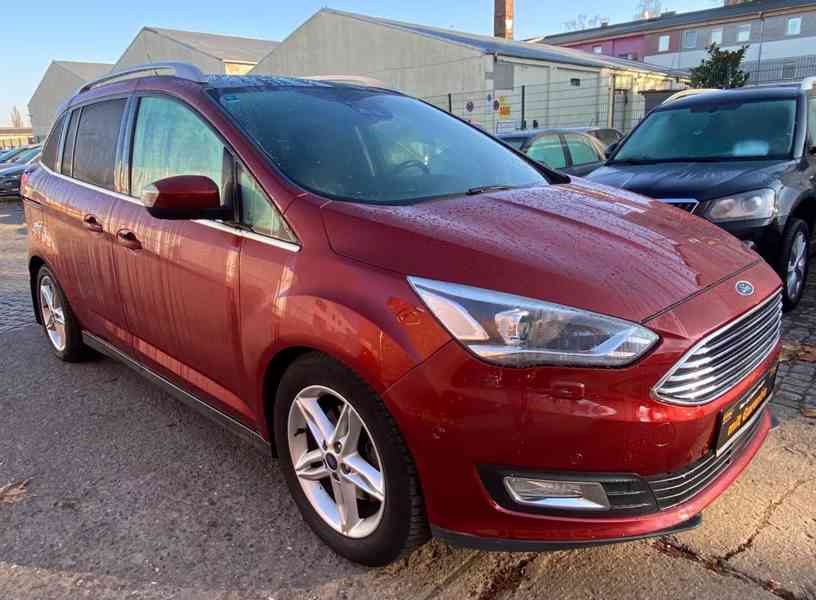 Ford Grand C-Max 2,0TDCi Titanium 110kw - foto 1