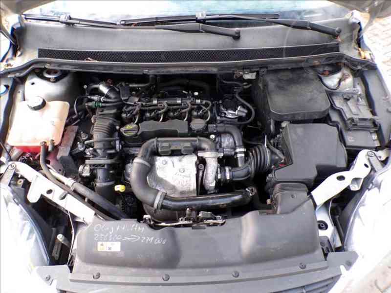 Ford Focus 1,6 TDCi KLIMATIZACE - foto 15