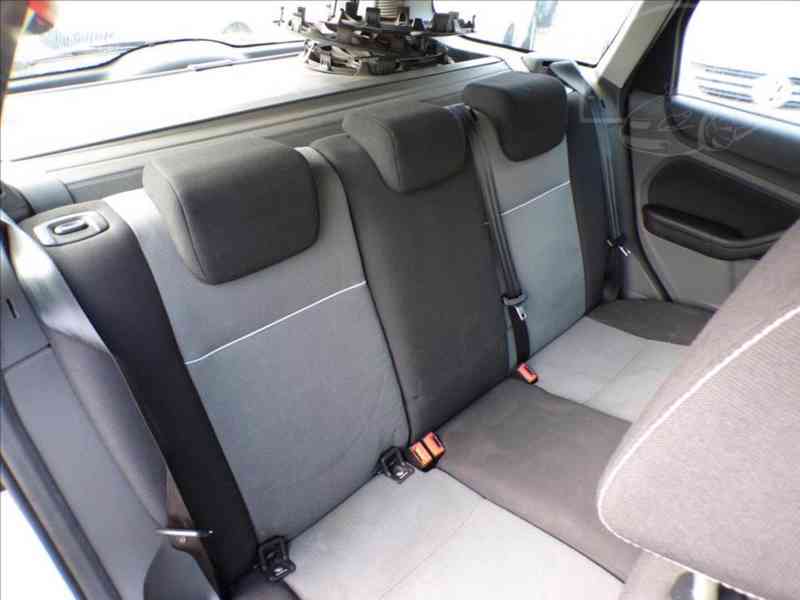 Ford Focus 1,6 TDCi KLIMATIZACE - foto 11