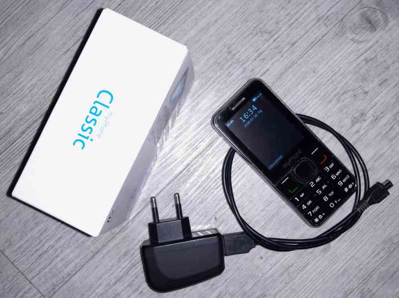 Tlačítkový mobil MyPhone Classic - kus 1 - foto 4