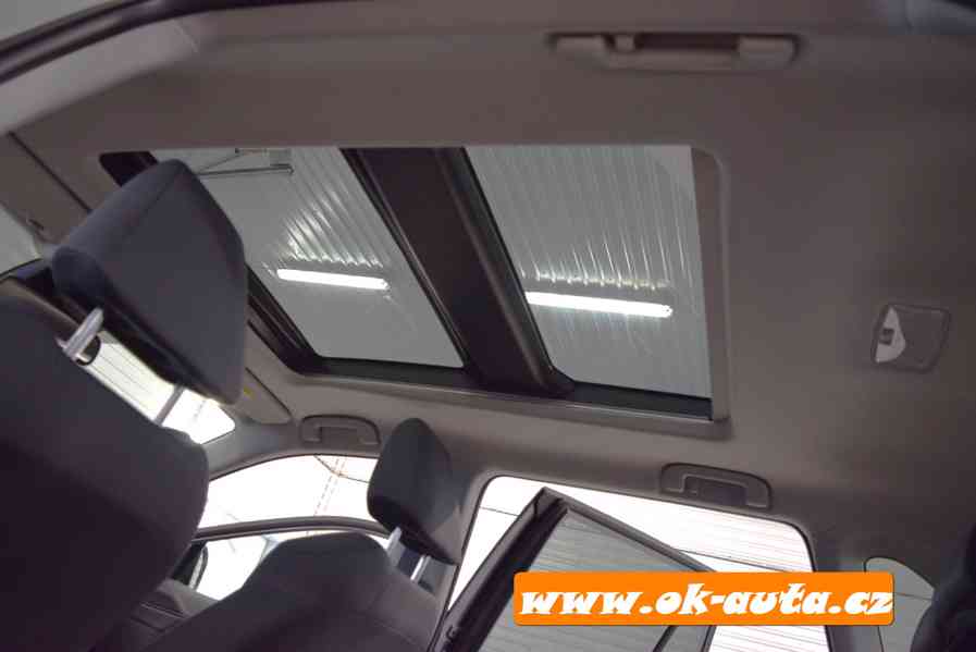 Toyota RAV4 2.5 HYBRID AWD DYNAMIC PLUS 2020-DPH  - foto 9