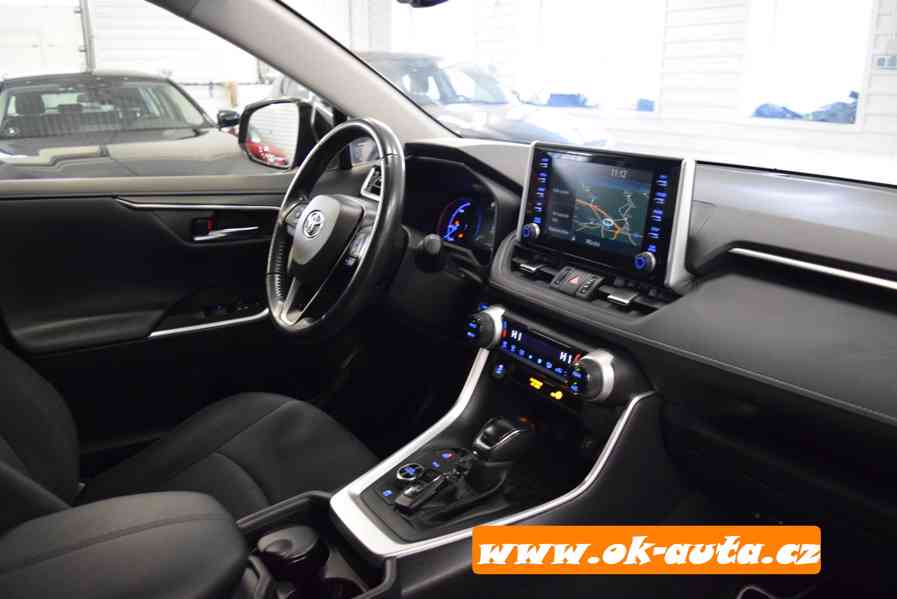 Toyota RAV4 2.5 HYBRID AWD DYNAMIC PLUS 2020-DPH  - foto 11