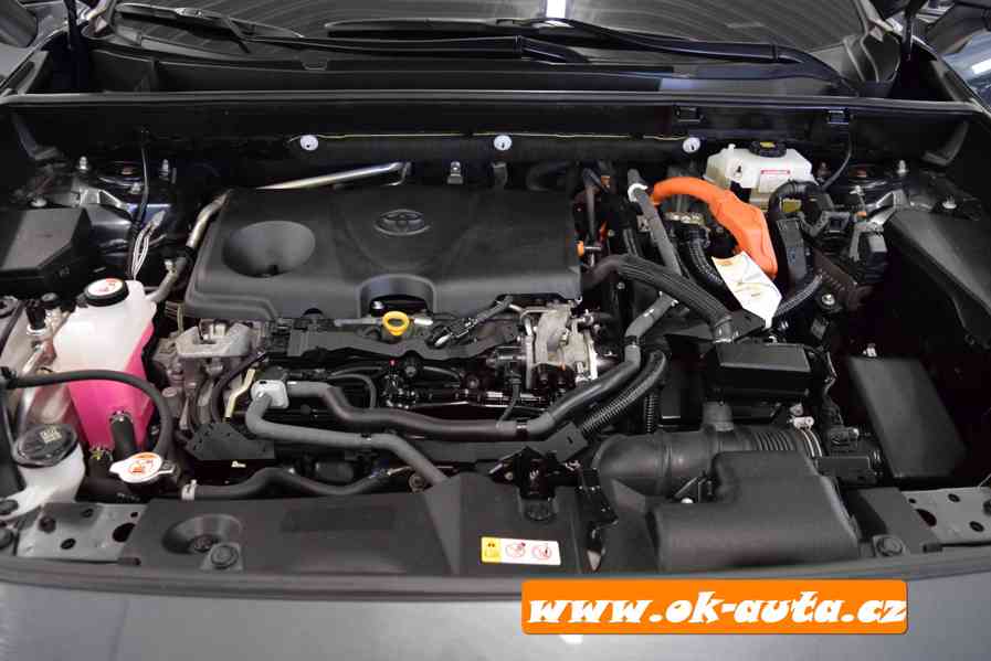Toyota RAV4 2.5 HYBRID AWD DYNAMIC PLUS 2020-DPH  - foto 18