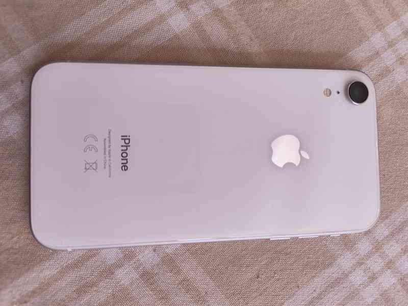 Mobilní dotykový telefon iPhone XR 64GB - foto 5