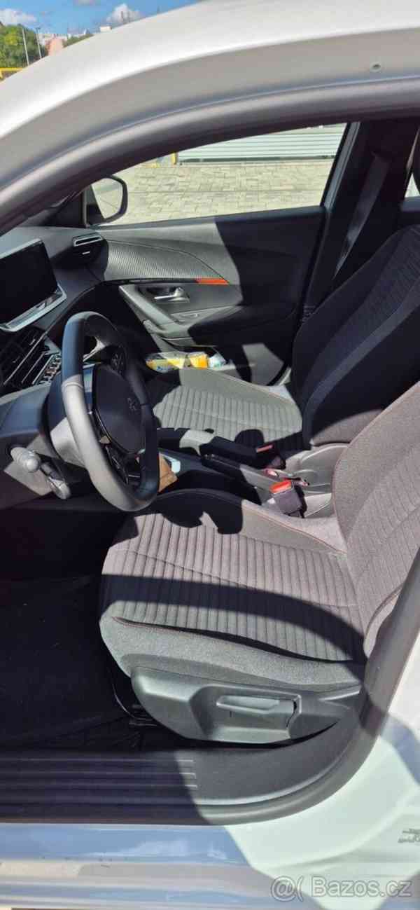 Peugeot 2008 1,2   Prodám Peugeot 2008 Active Pac - foto 6