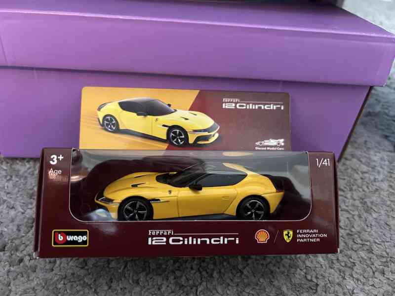 Model Ferrari 12 Cilindri žlutý, nový model - foto 2