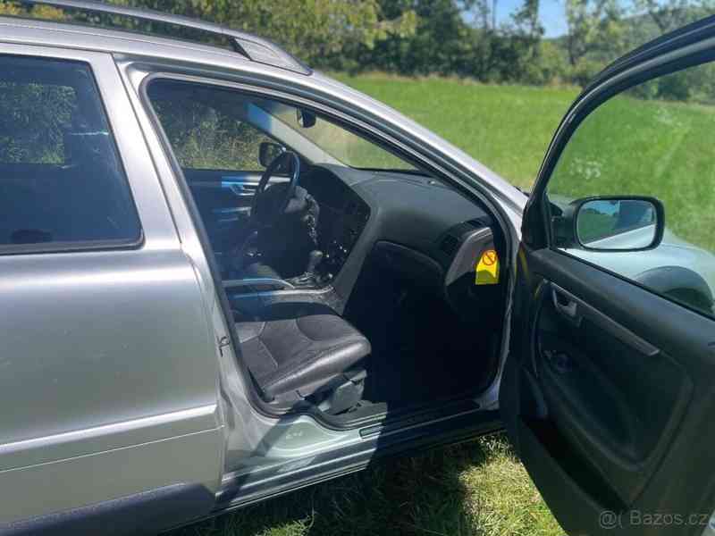 Volvo XC70 - foto 11