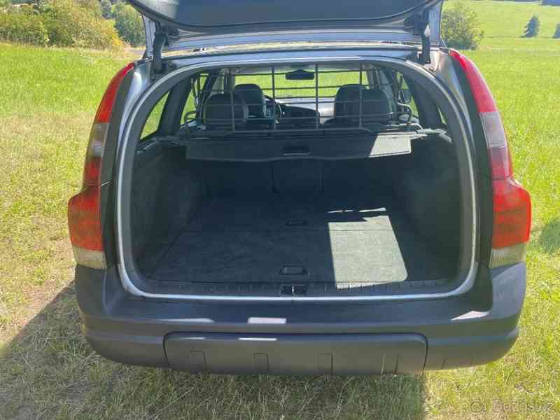 Volvo XC70 - foto 13