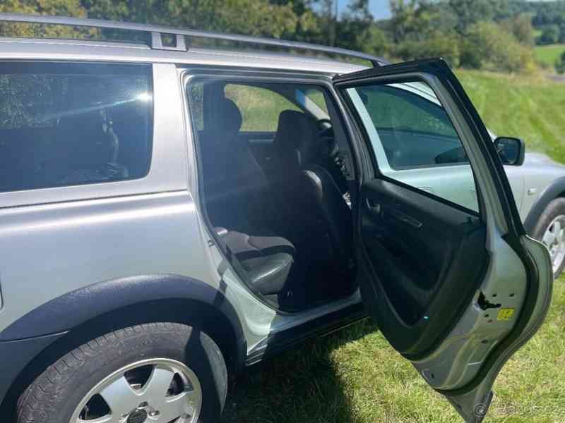 Volvo XC70 - foto 12